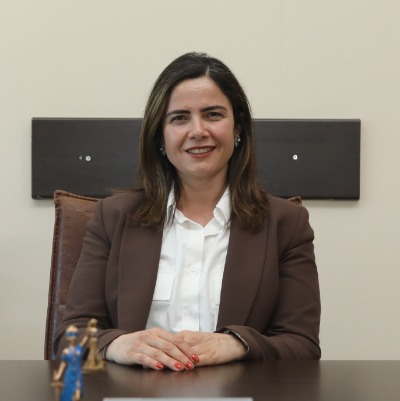 Emine Tuna