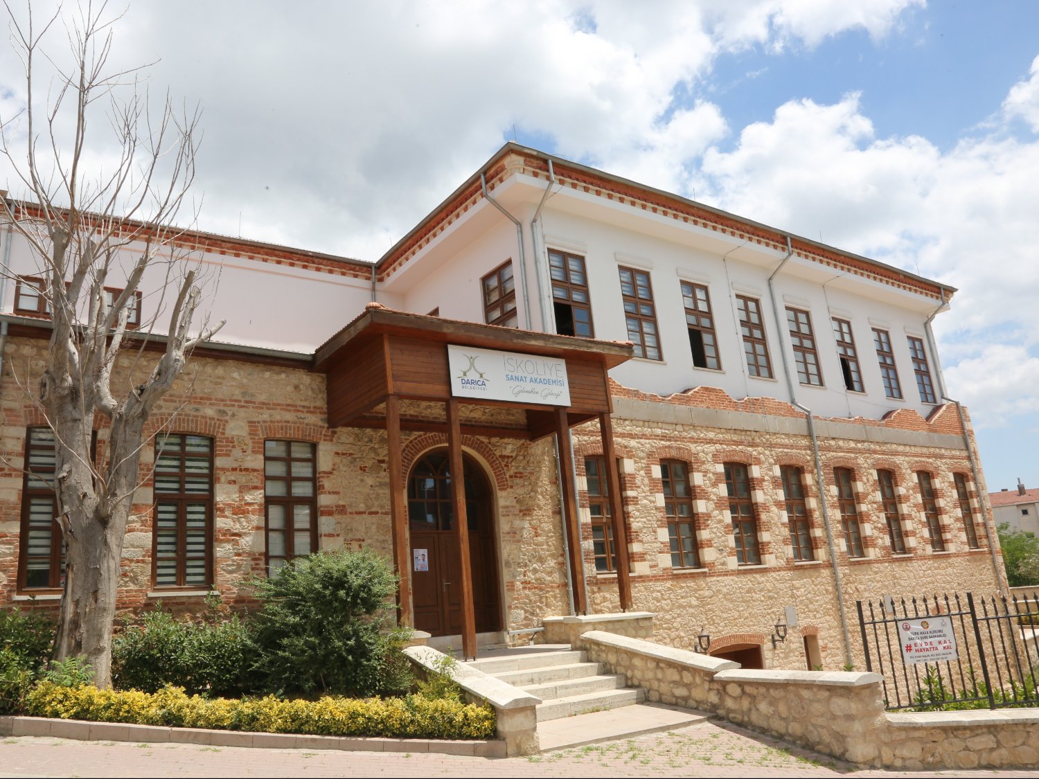 İskoliye Sanat Akademisi