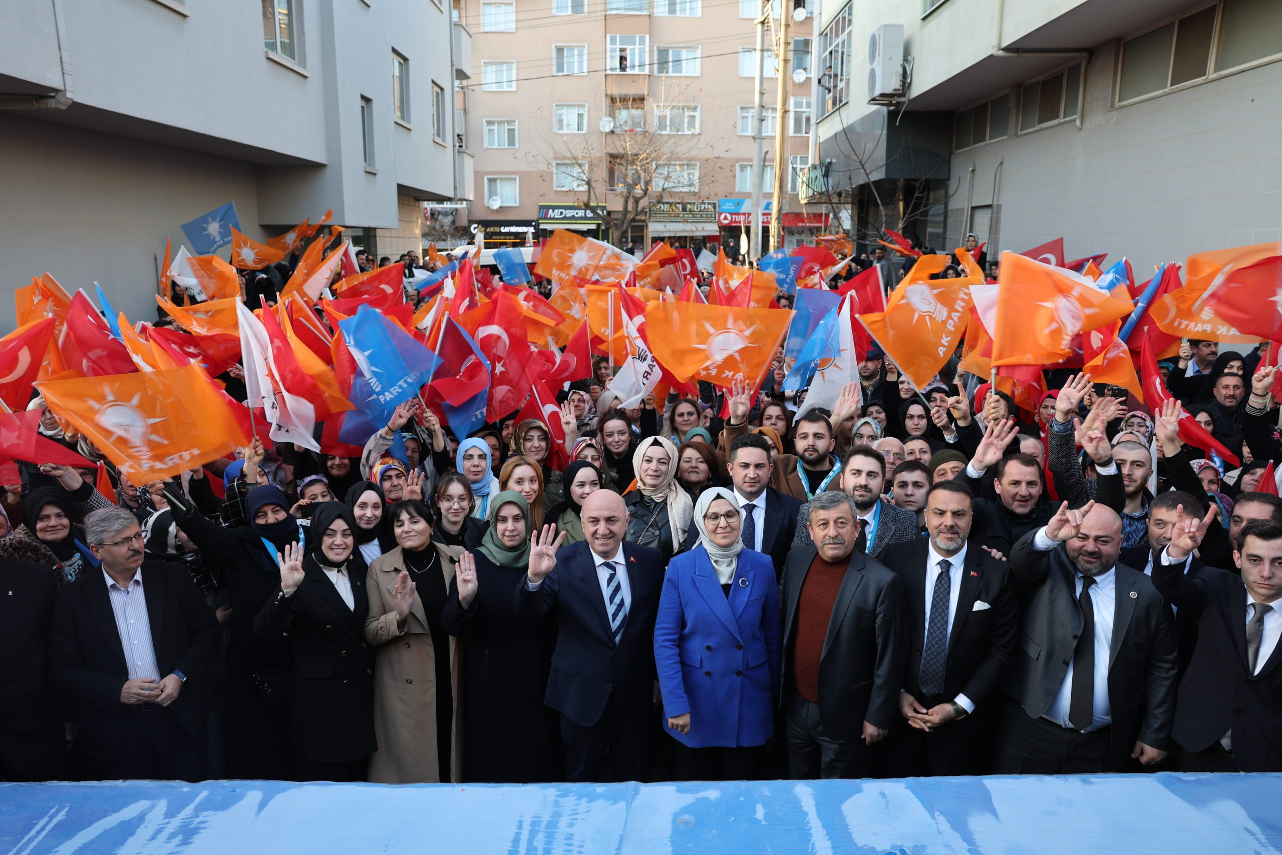 Darıcalılar Başkan Bıyık’ı Bağrına Bastı