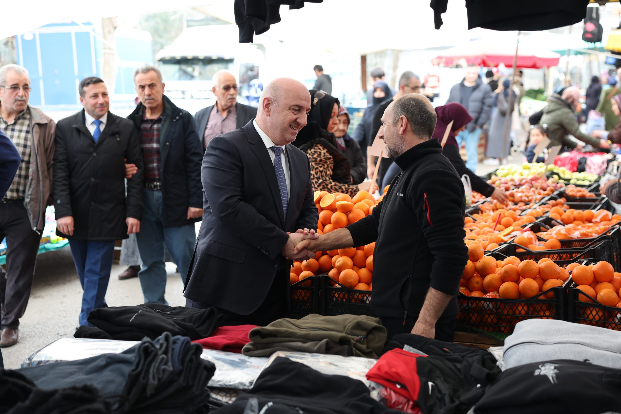 Darıca’ya modern kapalı pazarlar kazandıracağız.