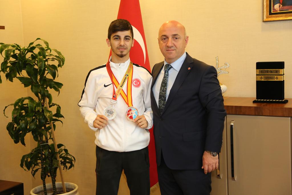Darıca’nın milli gururu Şamdan, Dünya Şampiyonu!
