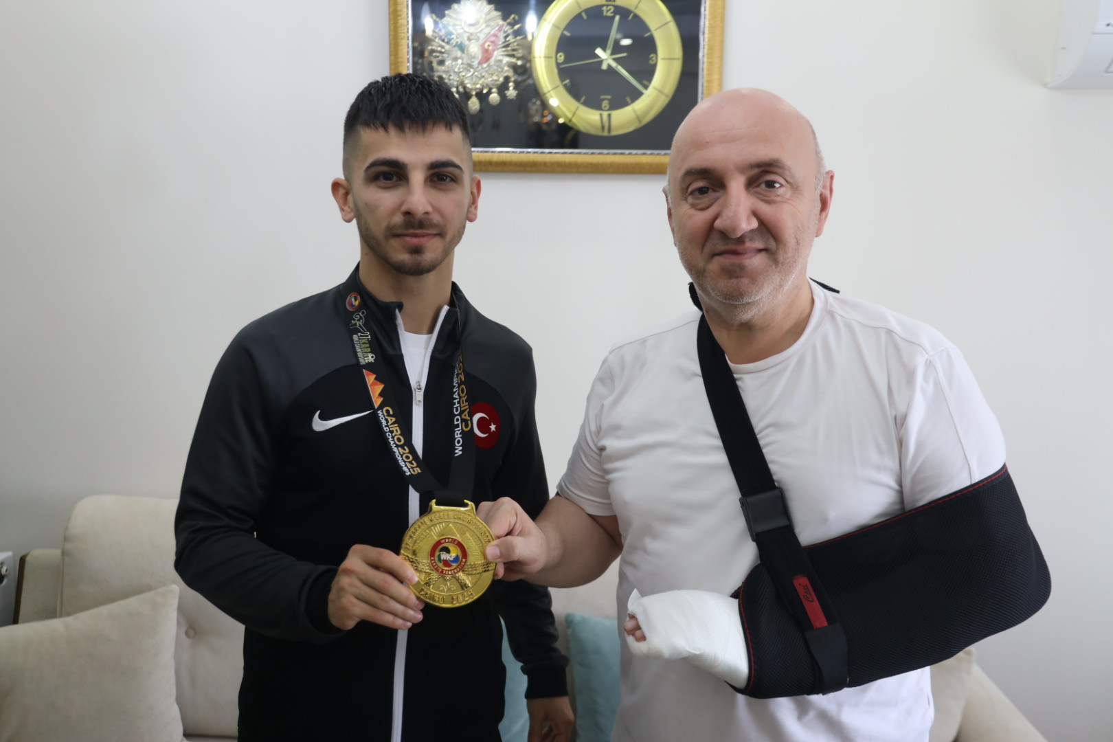 Dünya şampiyonu Şamdan, Başkan Bıyık’ı ziyaret etti