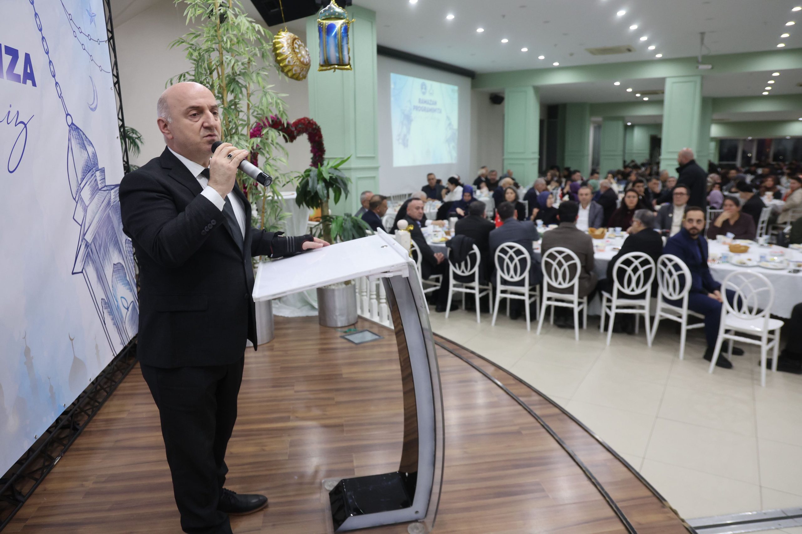 Başkan Bıyık, ilk iftarını şehit aileleri ve gazilerle açtı