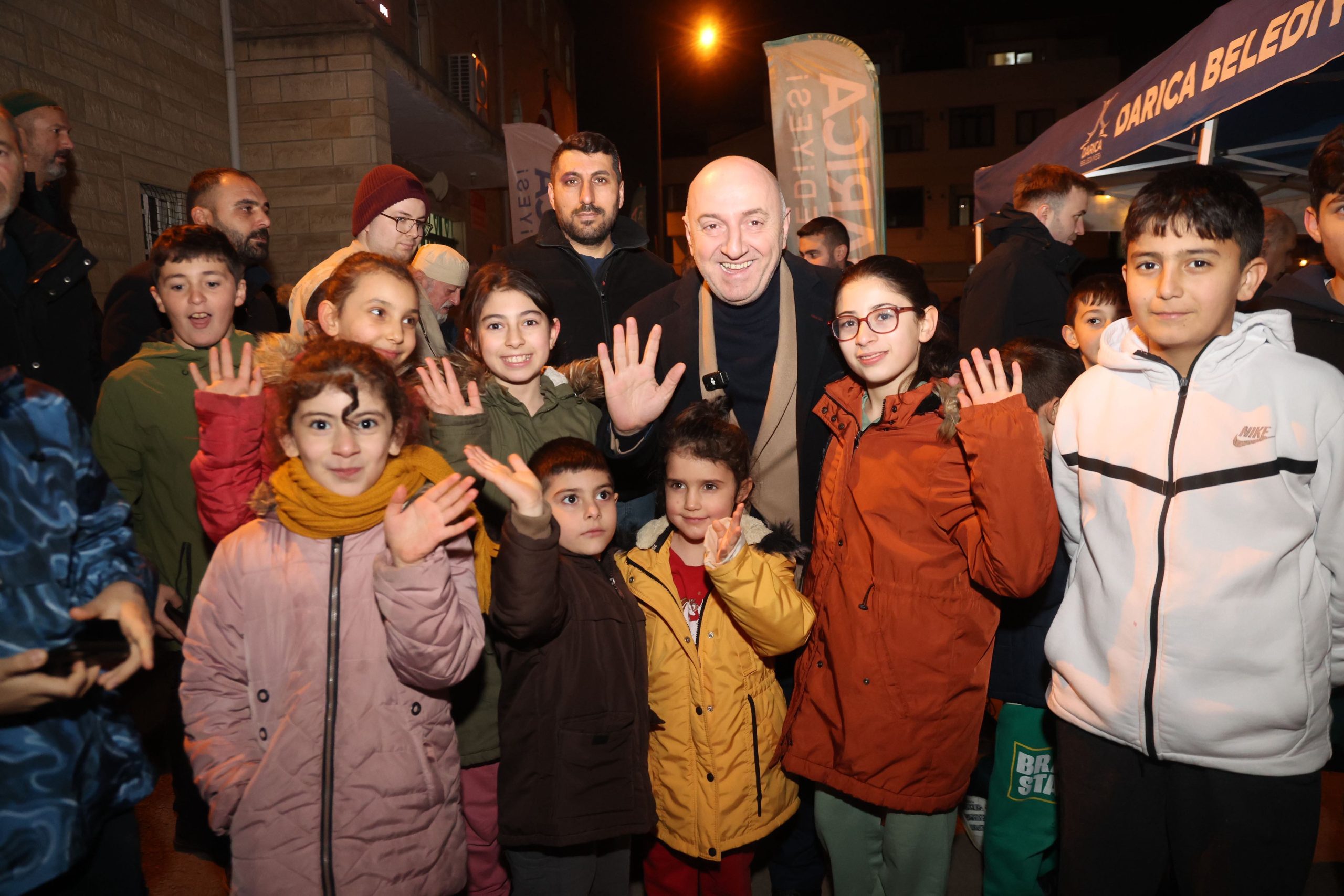 BAŞKAN MUZAFFER BIYIK, MAHALLE MAHALLE RAMAZAN COŞKUSUNA ORTAK OLUYOR